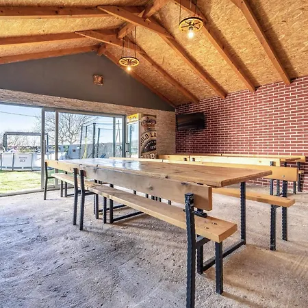 3 Bedroom Amazing In Lisane Ostovicke Lisane Ostrovicke