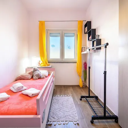 3 Bedroom Amazing In Lisane Ostovicke Lisane Ostrovicke